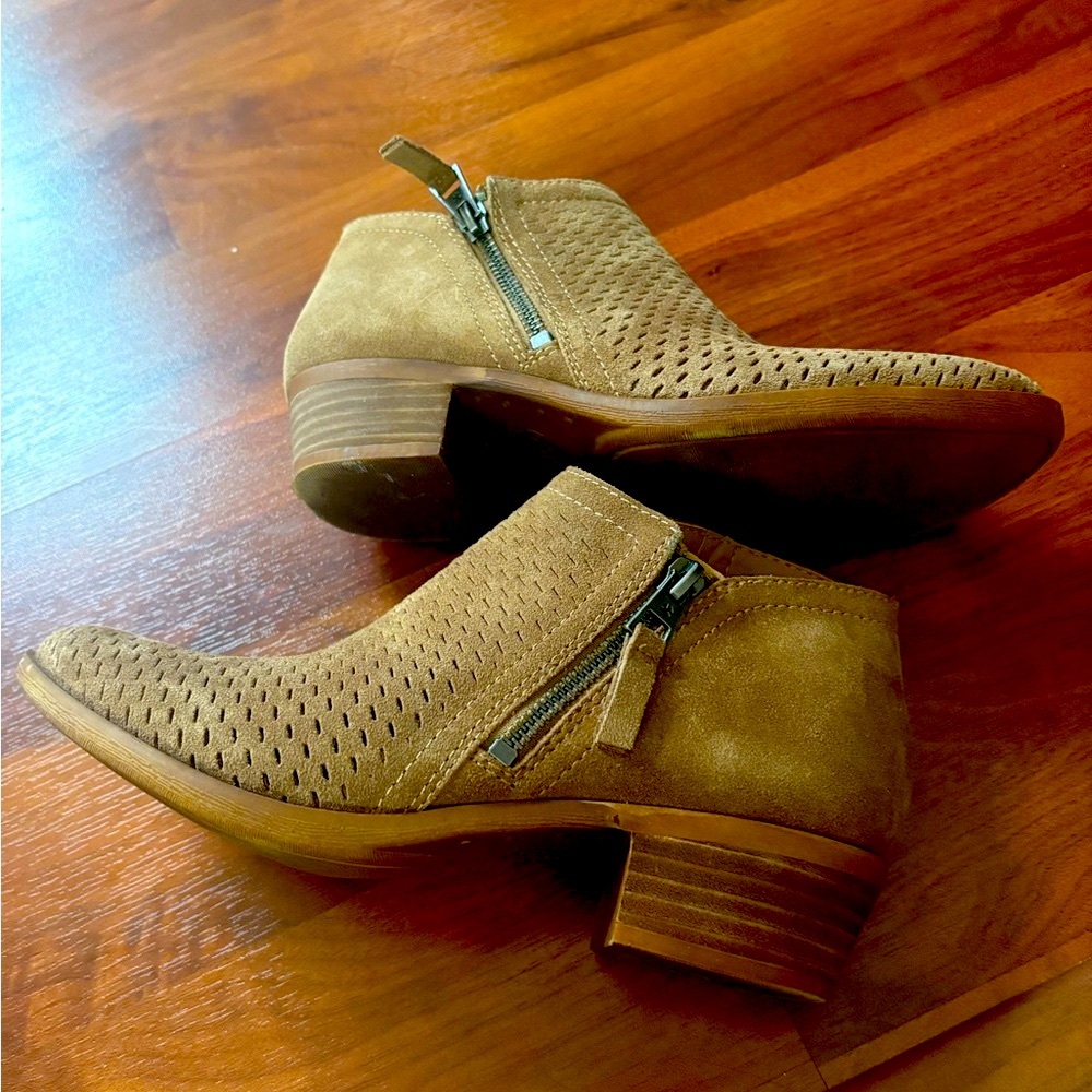 Lucky Brand Textured Suede Sesame Ankle Booties